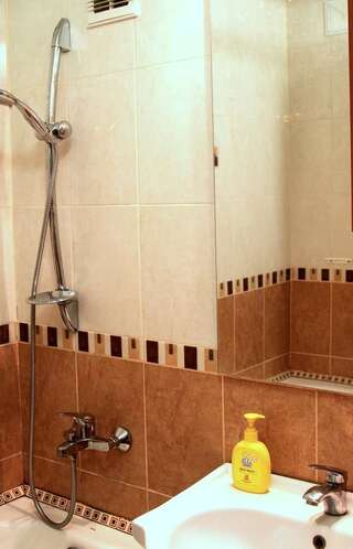 Апартаменты Apartment near metro Akademgorodok Киев Апартаменты-23